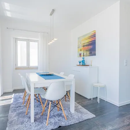 Apartment T4 Luis Nazare