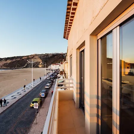 T4 Luis Apartment Nazare