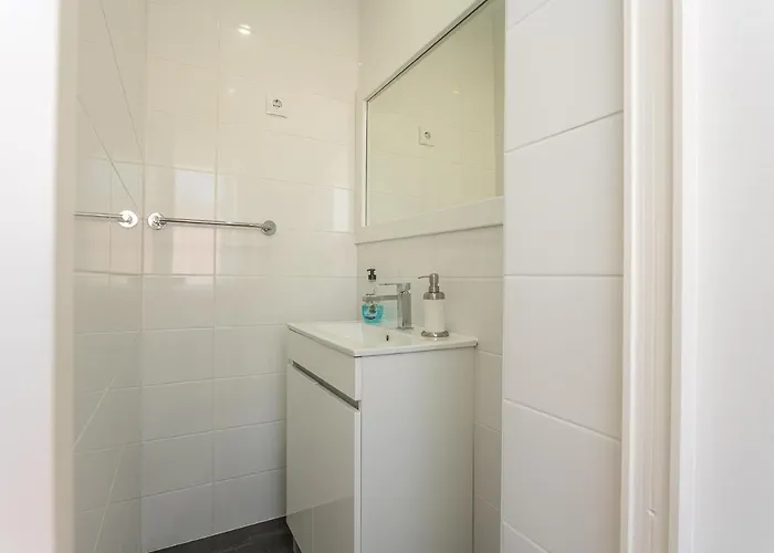 Apartment T4 Luis Nazaré