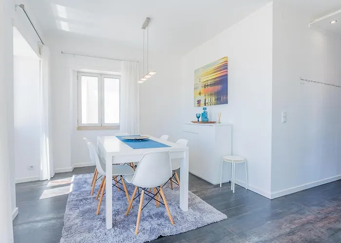Apartment T4 Luis Nazaré